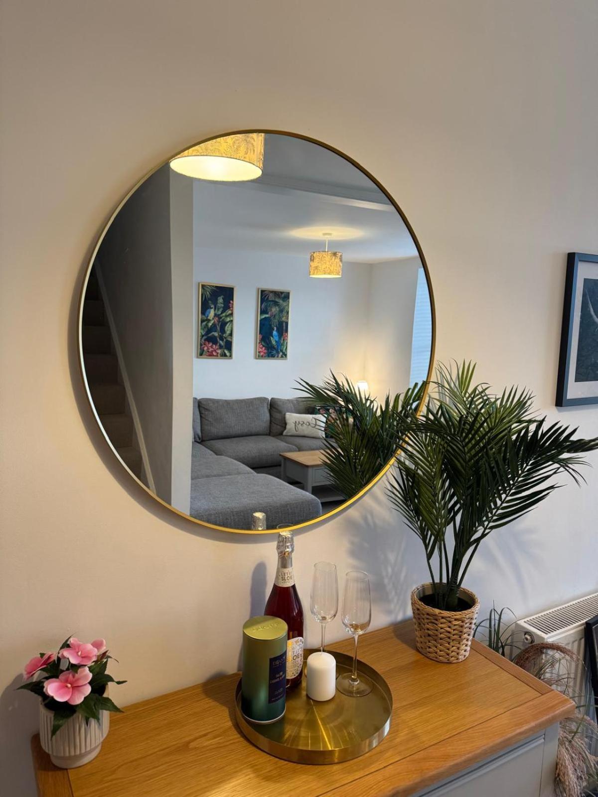 Lola'S Loft With Lake Views - Central Bowness - Pet Friendly 外观 照片